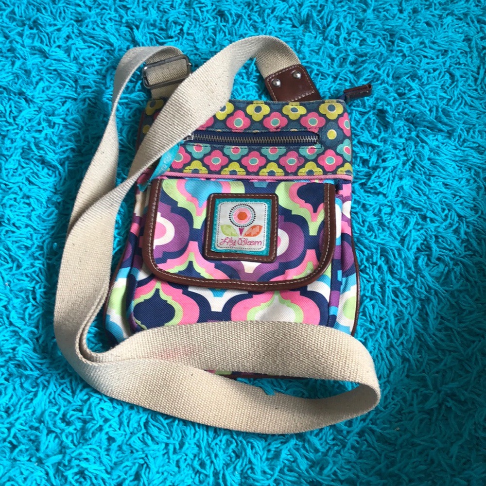 I am selling a lily bloom purse